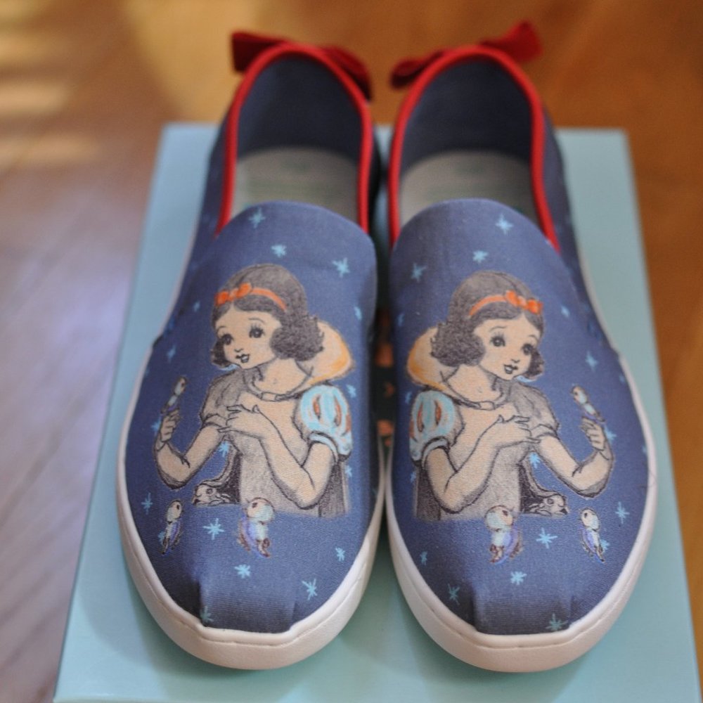 NEW TOMS x Disney Snow White Snow White Alpargatas